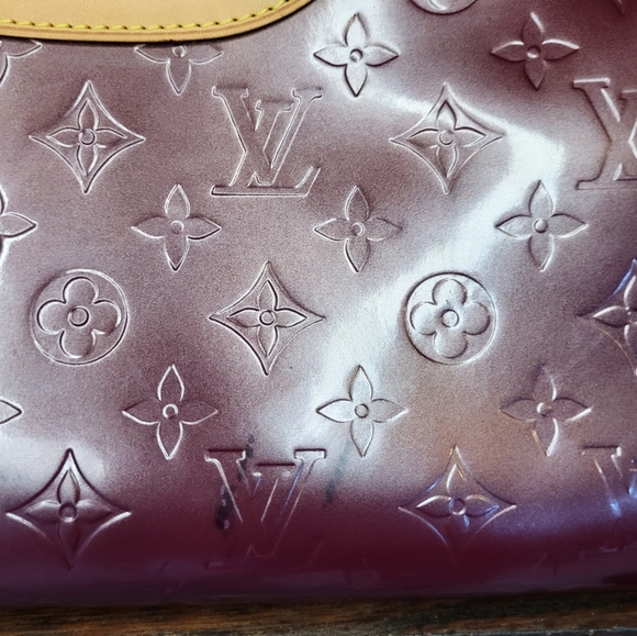 LOUIS VUITTON Roxbury Drive Monogram Vernis Handbag - Picture 13 of 16